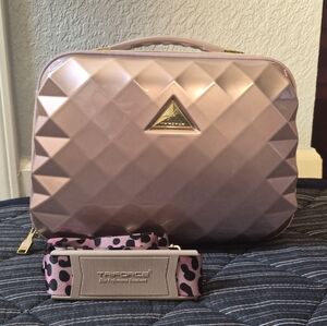 Triforce Elite Hardside Beauty Travel Make-Up Case